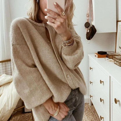 Women’s Soft Oversized Cardigan – Relaxed Button-Front Knit for Home and Weekend Layering